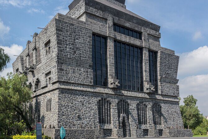 Rivera and Frida Kahlo Legacy Tour Small Groups - Who Should Consider This Tour?