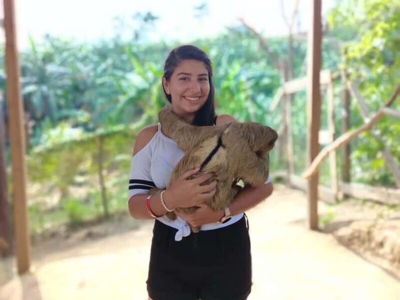 Roatán: Private Monkey and Sloth Sanctuary Tour - Key Points