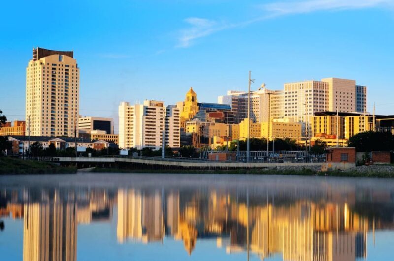 Rochester: "To Heal the Sick" Mayo Clinic Tour - A Deep Dive into the Experience