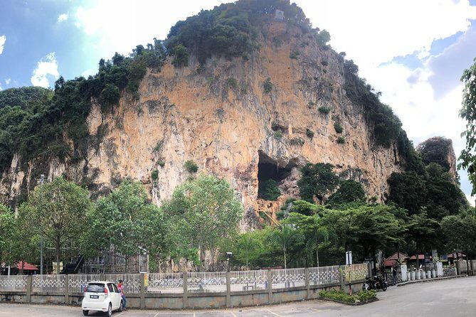 Rock Climbing guiding, top rope climbing includes full climbing gears and shoe. - What You Can Expect: The Day in Detail