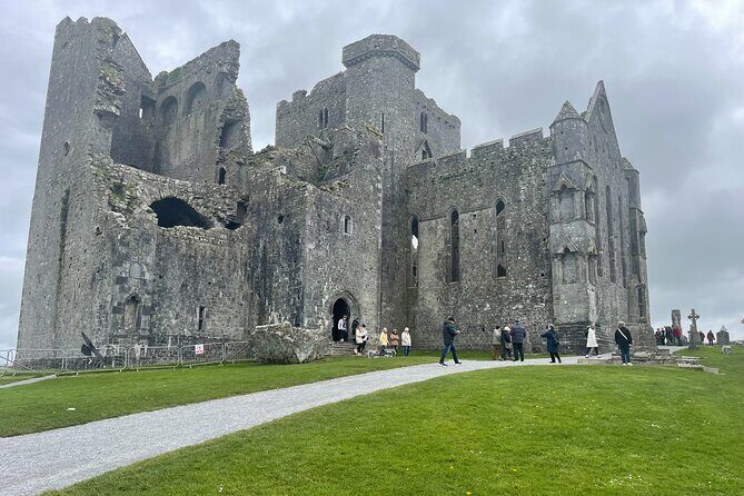 Rock of Cashel, Jameson Distillery & Cobh Private Luxury Tour - Who Is This Tour Best For?