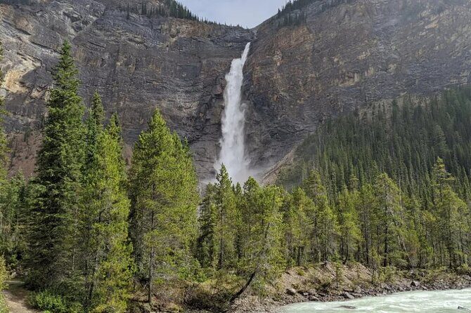 Rockies Grand Advanture: Moraine & Louise Lakes, Waterfall Tour - FAQ