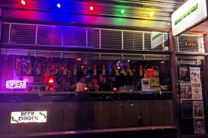 Rock'n'roll venues pub crawl including 2 free drinks and history - Key Points