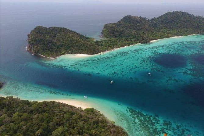 Rok Island Catamaran Snorkeling Tour from Phuket - An In-Depth Look at the Rok Island Snorkeling Tour