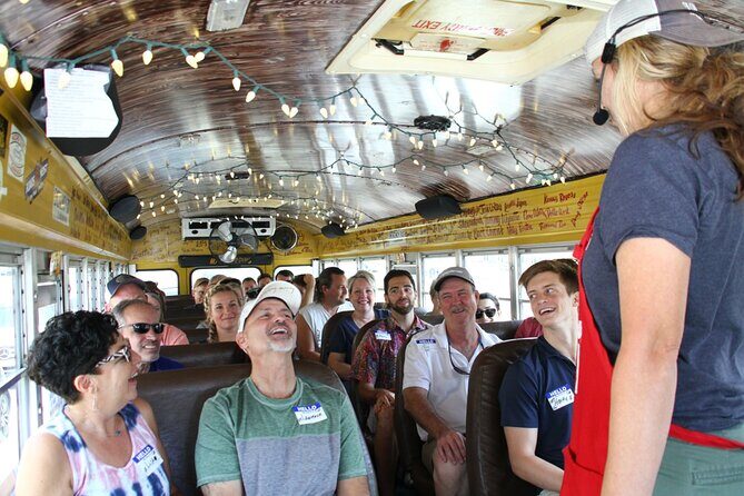 Rollin' Jamboree Comedy Country Sing-Along Guided Tour - What to Expect from the Experience