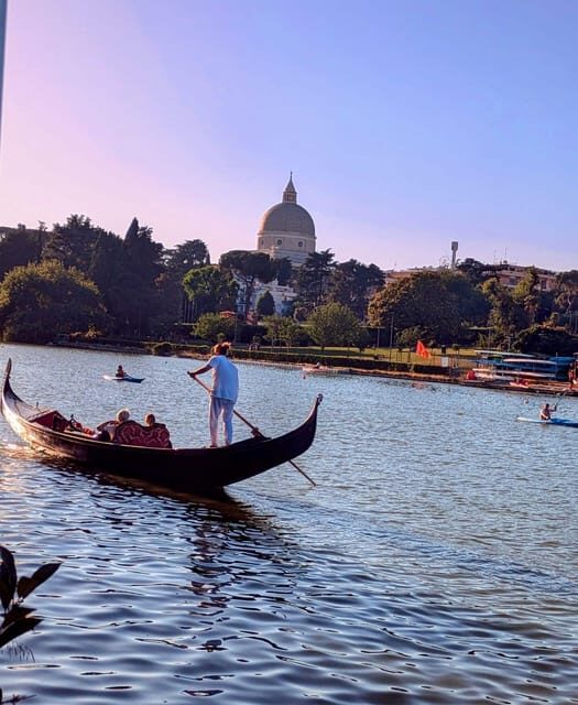 Roma: The one and only Roma Gondola tours on the lake! - The Sum Up