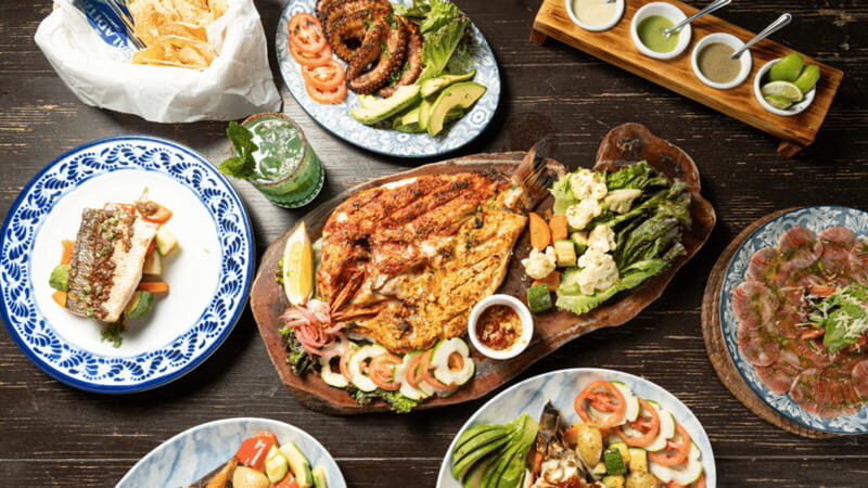 Romantic dinner in front of the sea - A Closer Look at the Experience