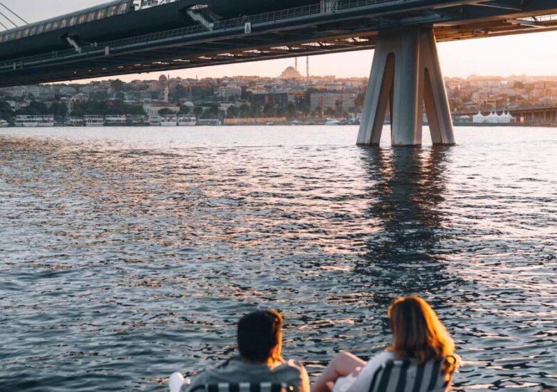 Romantic Milwaukee Private Walking Tour - Key Points