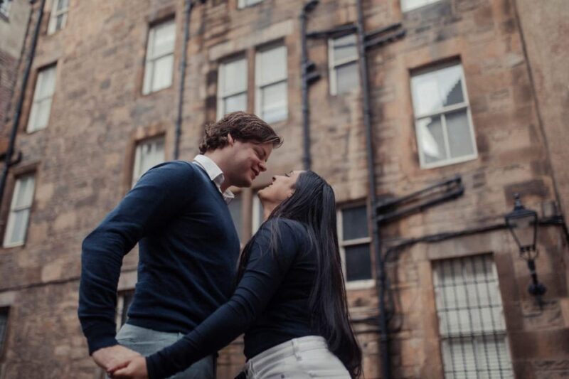 Romantic Photoshoot Experience for Couples in Edinburgh - Who Would Love This Experience?