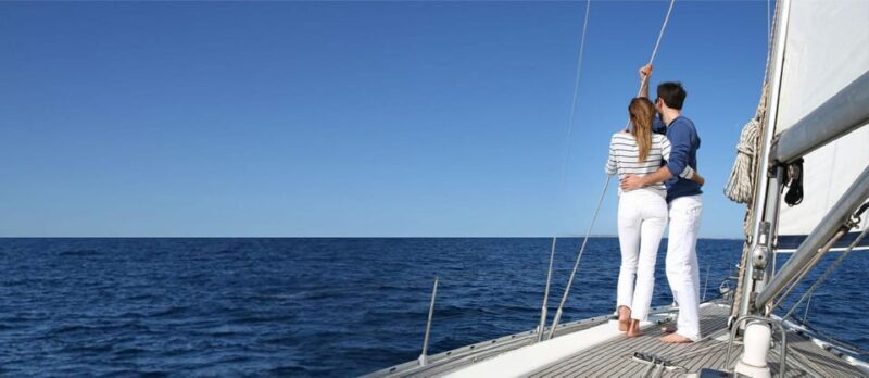 Romantic Private Sailing Boat for two daytime or sunset - Key Points