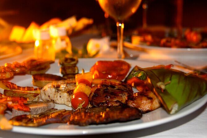 Romantic Private Sunset and Motu Dinner for Two - An In-Depth Look at the Experience