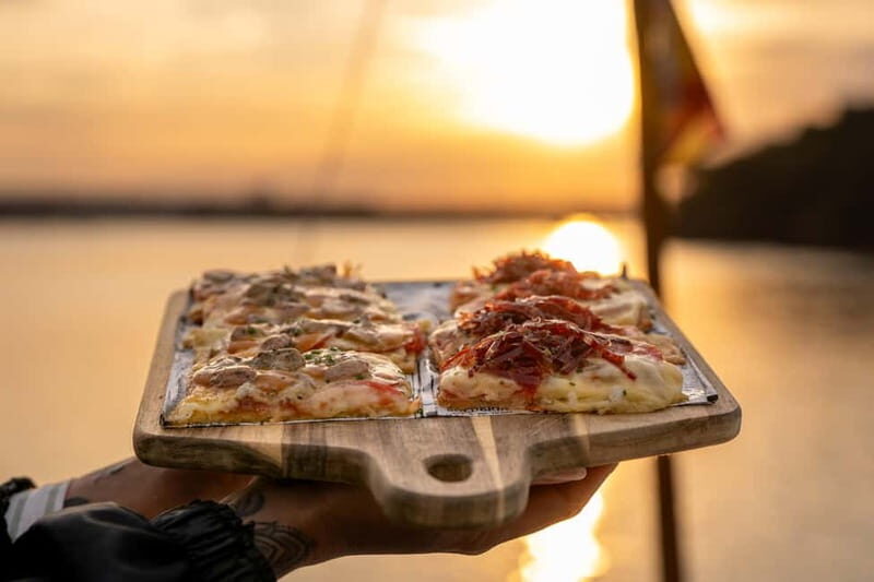 Romantic private tour of the Port of Mahón - Classic Llaut - What to Expect on This Romantic Mahón Harbor Tour