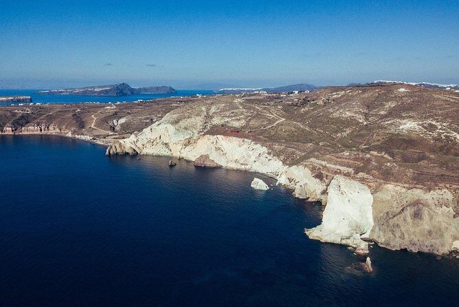 Romantic Sunset Catamaran Caldera Cruise incl. Meal & Drinks - Final Drop at Ammoudi Bay
