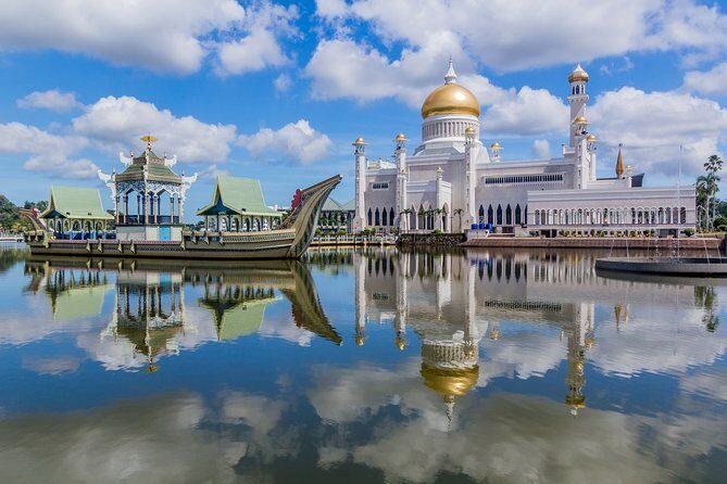 Romantic tour in Bandar Seri Begawan - A Deep Dive into the Romantic Tour in Bandar Seri Begawan
