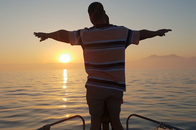 Romatic sea experience (Sunset + overnight + Breakfast) - The Value for Money