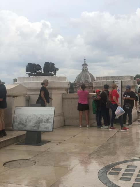 Rome: Colosseum Exterior Walk with Souvenir Video & Photos - The Photography and Video Experience