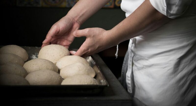 Rome: Cooking Class with a Master Neapolitan Pizzaiolo - Key Points