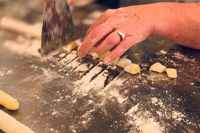 Rome Cooking: Pasta & Tiramisu Making, Free-Flowing Fine Wine - Key Points