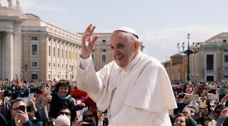 Rome: Escorted Papal Audience Experience with Entry Ticket - Key Points