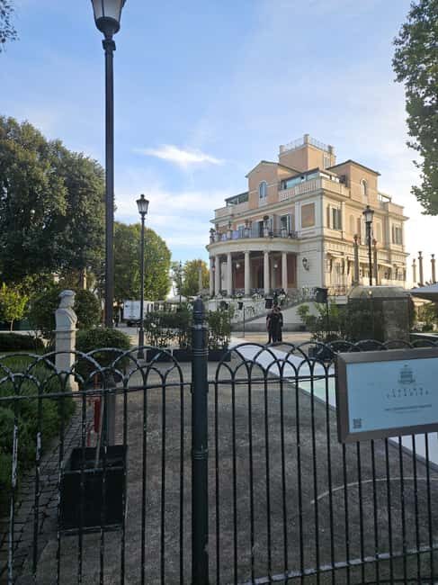 Rome: Golf Cart Tour Tour of the gardens of Villa Borghese - Who Should Consider This Tour?