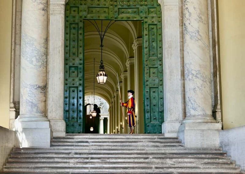 Rome: Guided Tour of St. Peter's Basilica, Grottoes & Square - The Sum Up