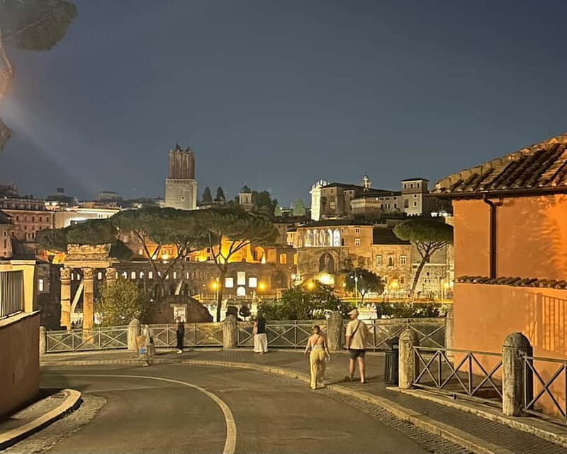 Rome Illuminated. Night Tour in Van - FAQ