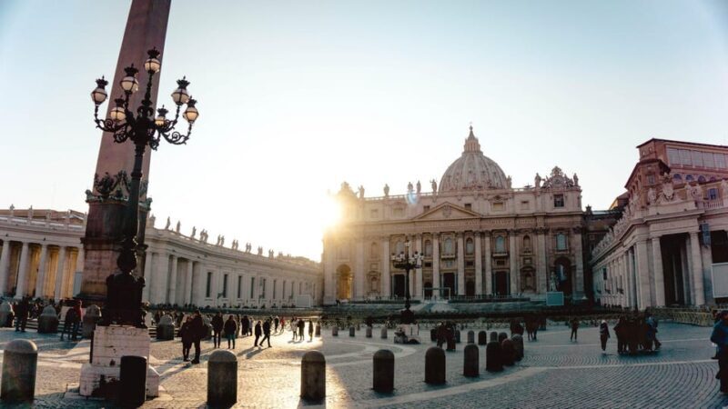 Rome: In-Depth St. Peter's Basilica Tour with Tour Guide - Exploring the Tour Itinerary and Highlights