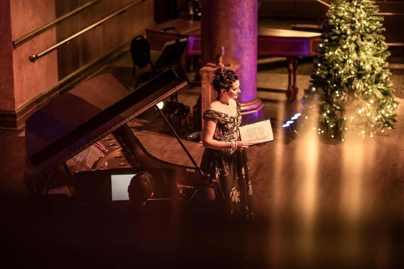 Rome: Italian Opera Night Candlelight Concert - The Experience in Context