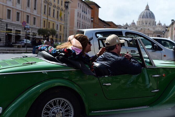 Rome Panoramic Tour by Vintage Classic Cabriolet Car or Vintage Minibus - Exploring the Itinerary in Detail