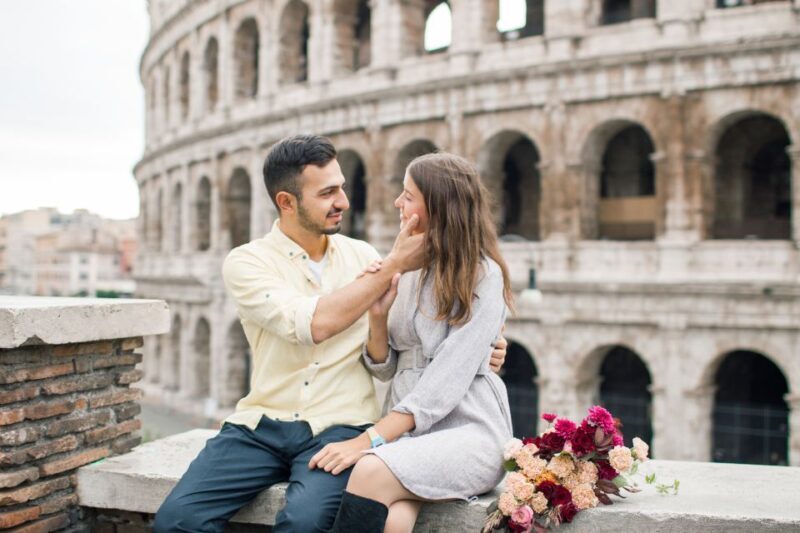 Rome: Personalized Photoshoot outside the Colosseum - Key Points