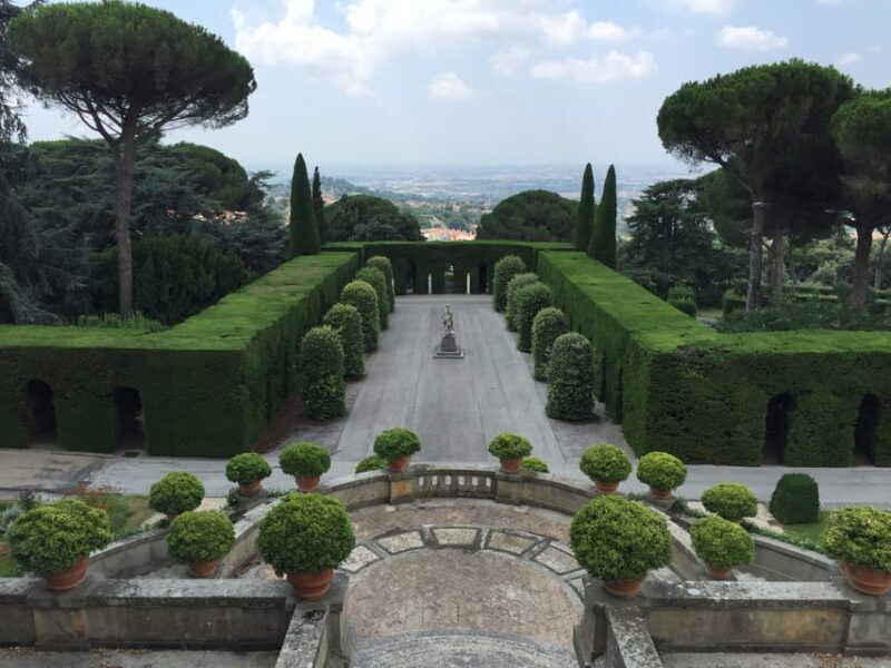 Rome: Pontifical Villa Gardens at Castel Gandolfo Minibus - The Experience in Detail
