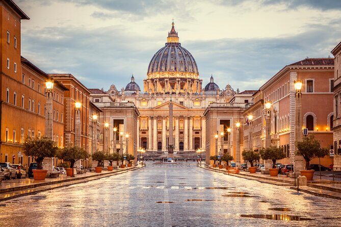 ROME: Private Skip-the-Line Sistine Chapel & Vatican Museums - Highlights for Art Enthusiasts