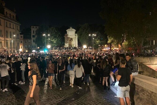 Rome Pub Crawl in the Old Town - A Deep Dive into the Experience