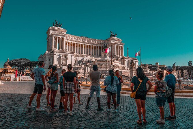 Rome Small-Group Walking Tour in English or Spanish - Analyzing the Experience from Reviews