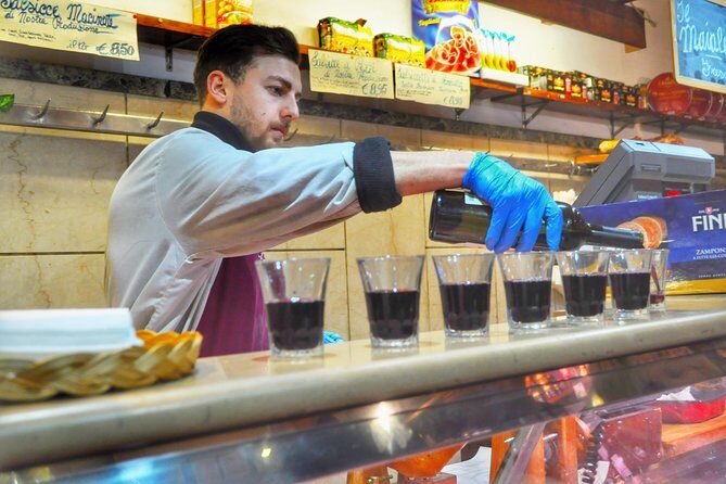 Rome: Trastevere Food Tour Wine Tasting and Local Expert Guide - Key Points