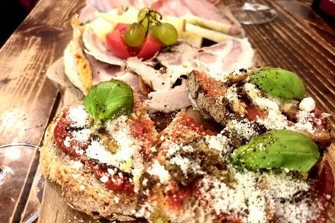 Rome: Trastevere Street Food Tour with Local Expert - The Group Size and Atmosphere