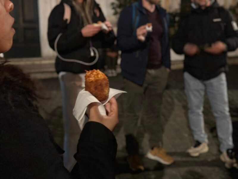 Rome: Trastevere & Tiber Island Street Food Tour at Sunset - Key Points