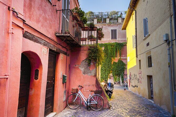 Rome: Trastevere with Underground Crypt & Jewish Ghetto tour - Key Points