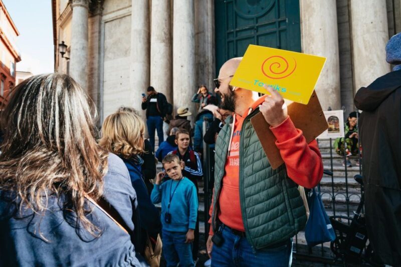 Rome: Trevi Fountain and Underground Guided Tour - Key Points