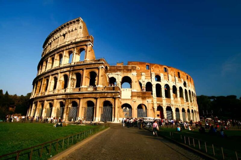 Rome: Walking Tour with Coffee, Trevi Fountain, & Forum - Why You Should Consider This Tour