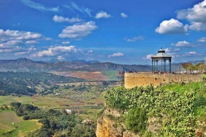 Ronda Historical Walking Tour with Bullring Entrance - Who Will Love This Tour?