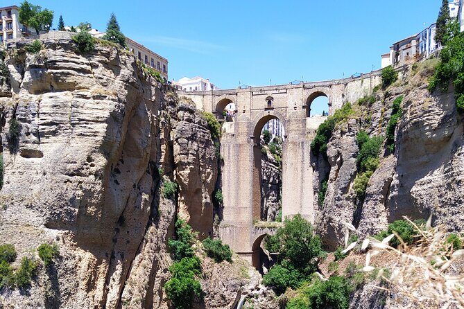 Ronda & Setenil de las Bodegas, land of contrasts / Semi-Private - Key Points