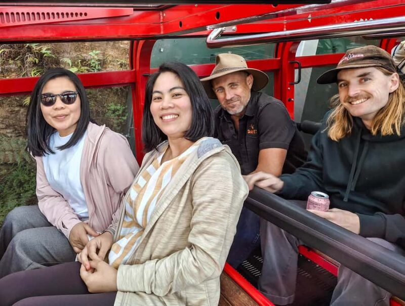 Roos, Blues & Views - Blue Mountains Day Tour w Lunch - Key Points