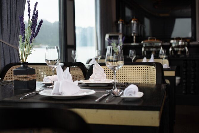 Rosa Cruise 2-day Explore Halong Bay and Lan Ha Bay from Hanoi - What Makes This Tour Special?