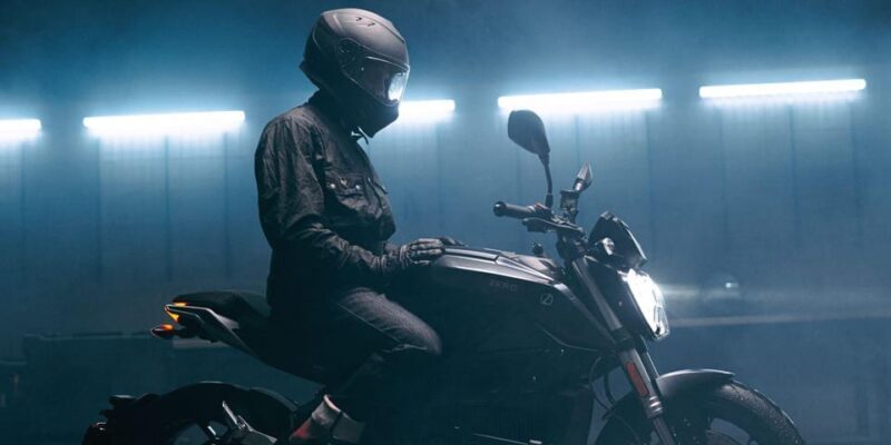 Rostock: Zero SR (40kW) Electric Motorcycle Rental - Discovering Rostock on Electric Two Wheels