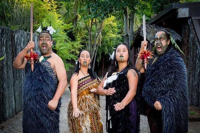 Rotorua Cultural & Geothermal Small Group Tour From Auckland - Key Points: What Makes This Tour Stand Out