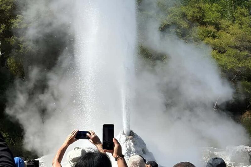 Rotorua & Taupo DayTour Waiotapu & Huka Falls from Auckland - Authentic Insights from Travelers