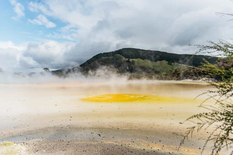 Rotorua: Wai-O-Tapu Geothermal Park Entry Ticket - The Sum Up