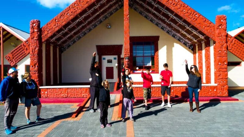 Rotorua: Whakarewarewa Village Guided Tour - Summary