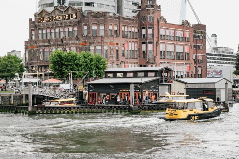 Rotterdam Architecture: Centre and South Bank with watertaxi - Starting Point: Central Station as Your Gateway